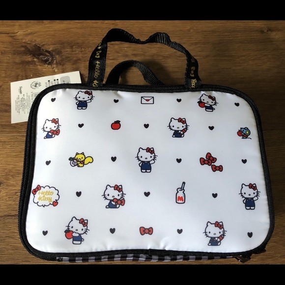 HELLO KITTY-NWT Cosmetics Bag - Picture 8 of 16